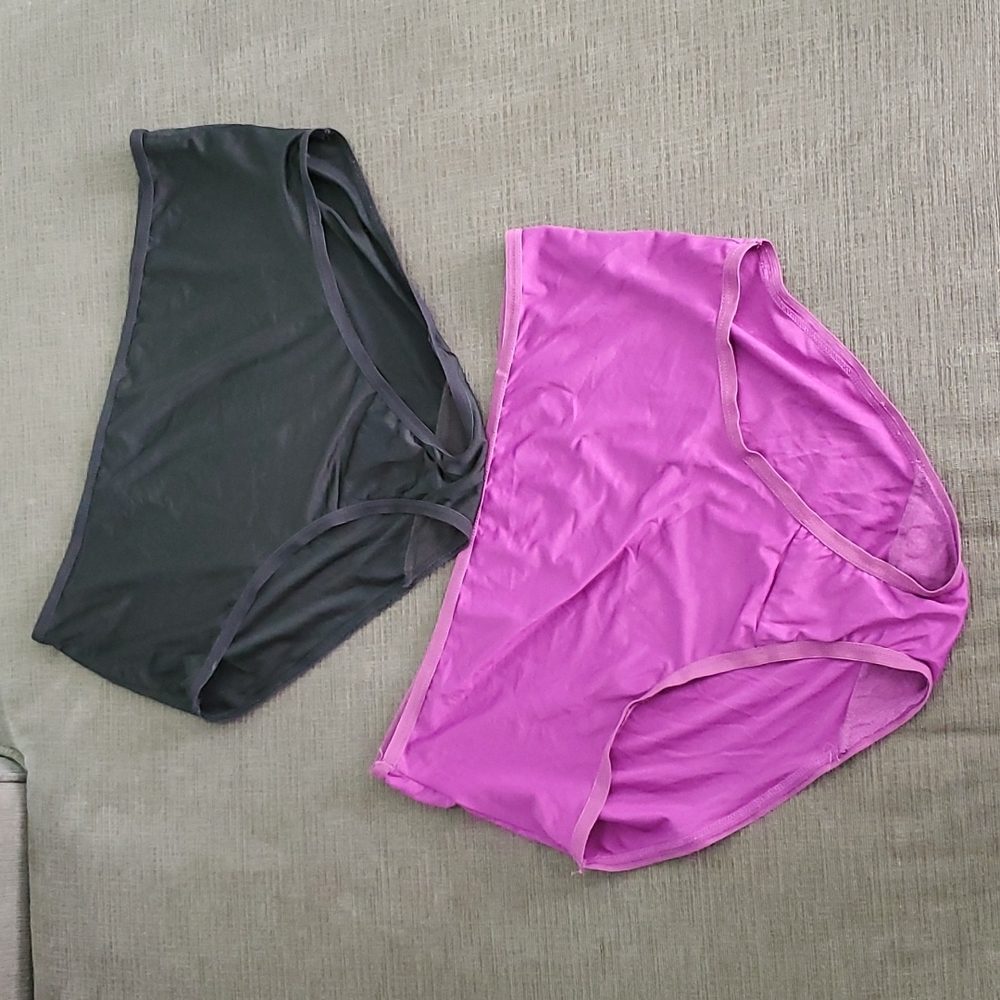 💥50% sale💥 2 pairs Fruit of the Loom panties sz7 #1642